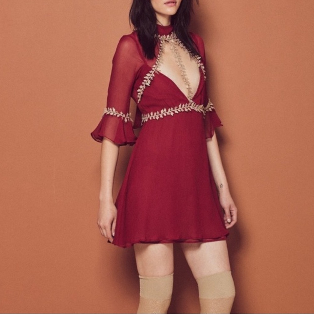 FL&L RED GOWN NWT